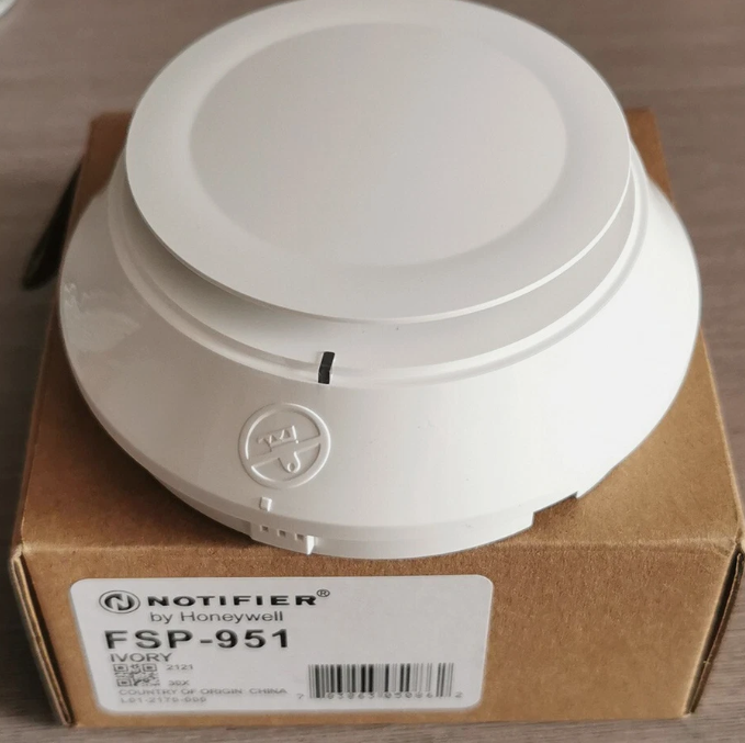 Đầu báo khói địa chỉ Notifier FSP-951 kèm đế